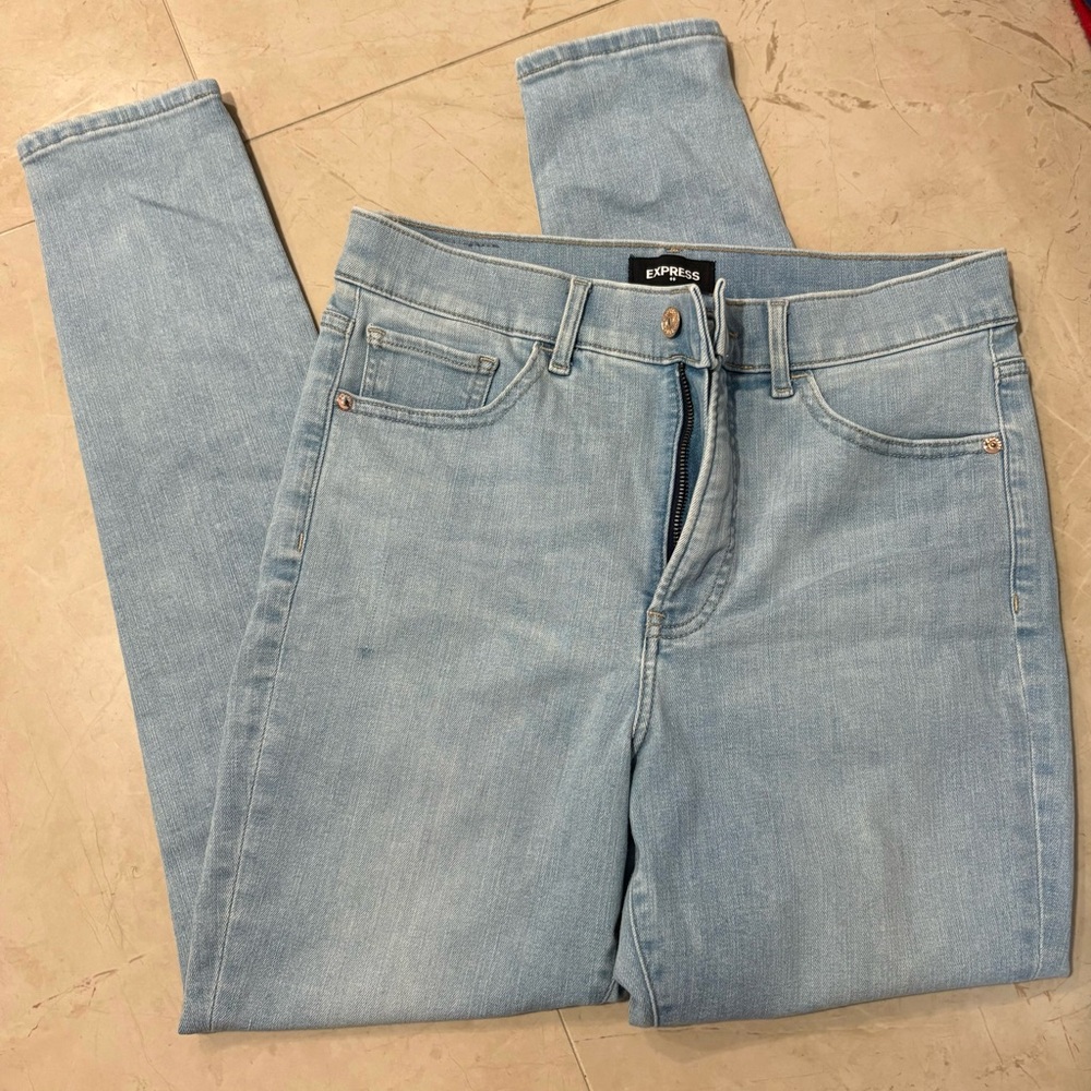 Express Woman’s Jeans